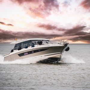 speedboat-g08c352ec3_1280